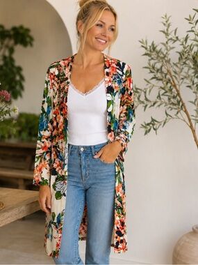 Chico’s Size 1 (M) Floral Tropical Print Long Cardigan Sweater Jacket Open Front